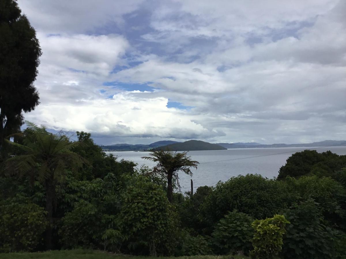 Spectacular Lake Views Rotorua Luaran gambar